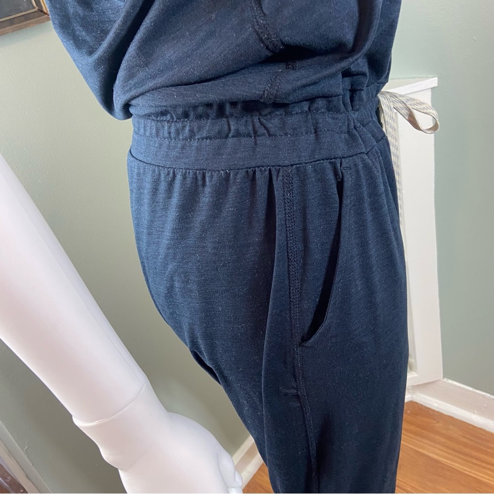 Vuori Lux Navy Dark Blue Jumpsuit Drawstring Waist Medium M Racerback Jogger - Picture 6 of 15